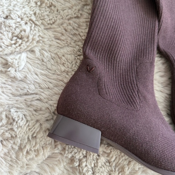 Chic Black Over-the-Knee Heeled Boots - Picture 11 of 16